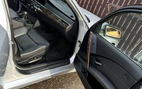 BMW 5 серия, 2006 год, 720 000 рублей, 7 фотография
