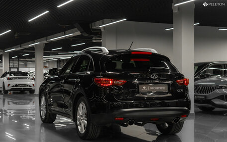 Infiniti QX70, 2017 год, 4 100 000 рублей, 4 фотография