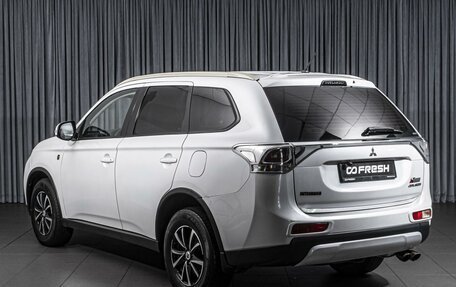 Mitsubishi Outlander III рестайлинг 3, 2014 год, 1 349 000 рублей, 2 фотография