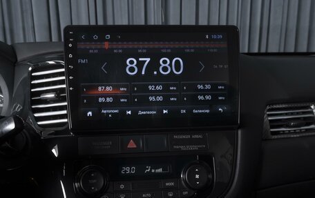 Mitsubishi Outlander III рестайлинг 3, 2014 год, 1 349 000 рублей, 13 фотография