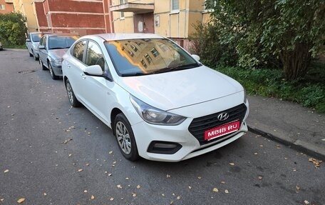 Hyundai Solaris II рестайлинг, 2019 год, 1 000 000 рублей, 1 фотография