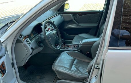 Mercedes-Benz E-Класс, 2000 год, 480 000 рублей, 11 фотография