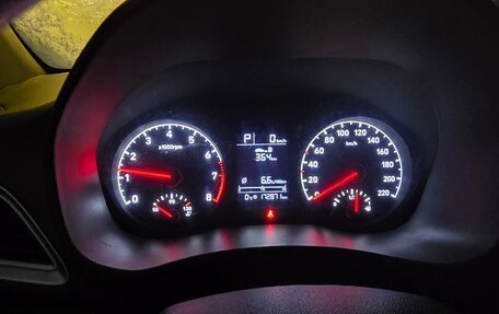 Hyundai Solaris II рестайлинг, 2019 год, 1 000 000 рублей, 8 фотография