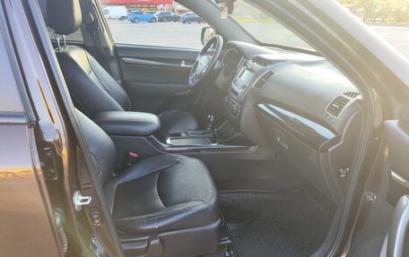 KIA Sorento II рестайлинг, 2014 год, 1 700 000 рублей, 24 фотография