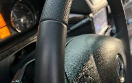 Mercedes-Benz Viano, 2013 год, 2 200 000 рублей, 15 фотография