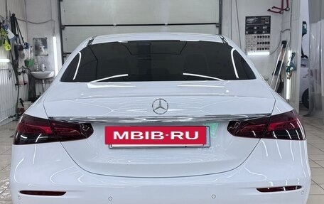 Mercedes-Benz E-Класс, 2021 год, 5 350 000 рублей, 3 фотография