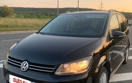 Volkswagen Touran III, 2012 год, 1 000 000 рублей, 4 фотография