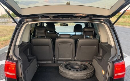 Volkswagen Touran III, 2012 год, 1 000 000 рублей, 10 фотография