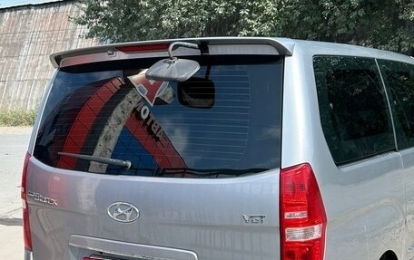 Hyundai Grand Starex Grand Starex I рестайлинг 2, 2014 год, 1 700 000 рублей, 9 фотография