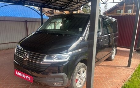 Volkswagen Multivan T6 рестайлинг, 2020 год, 6 000 000 рублей, 3 фотография