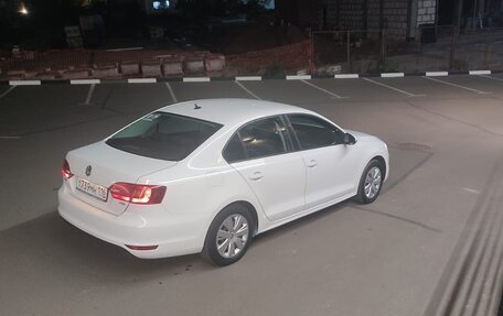 Volkswagen Jetta VI, 2013 год, 950 000 рублей, 11 фотография