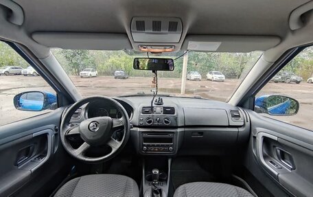 Skoda Fabia II, 2013 год, 875 000 рублей, 2 фотография