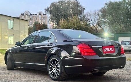 Mercedes-Benz S-Класс, 2012 год, 2 300 000 рублей, 5 фотография