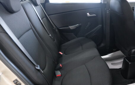 KIA Rio III рестайлинг, 2015 год, 999 000 рублей, 23 фотография