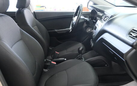 KIA Rio III рестайлинг, 2015 год, 999 000 рублей, 21 фотография