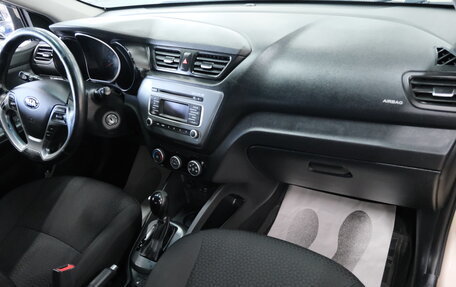 KIA Rio III рестайлинг, 2015 год, 999 000 рублей, 20 фотография