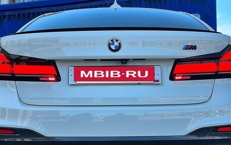 BMW 5 серия, 2017 год, 2 990 000 рублей, 14 фотография