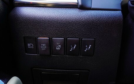 Toyota Alphard III, 2021 год, 6 300 000 рублей, 19 фотография