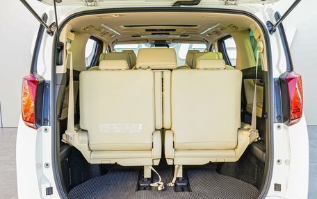 Toyota Alphard III, 2021 год, 6 300 000 рублей, 28 фотография