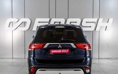 Mitsubishi Outlander III рестайлинг 3, 2018 год, 1 299 000 рублей, 4 фотография