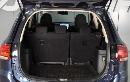 Mitsubishi Outlander III рестайлинг 3, 2018 год, 1 299 000 рублей, 17 фотография