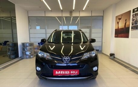 Toyota RAV4, 2015 год, 2 100 000 рублей, 3 фотография