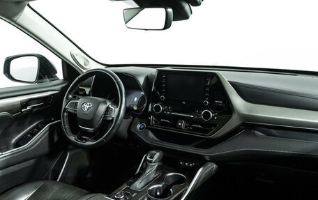 Toyota Highlander, 2021 год, 4 989 898 рублей, 9 фотография