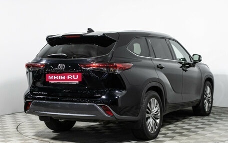Toyota Highlander, 2021 год, 4 989 898 рублей, 5 фотография