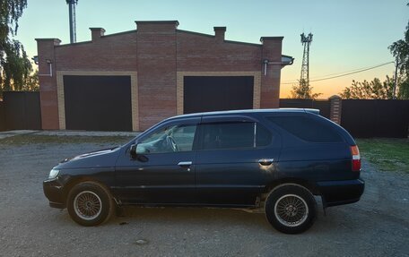 Nissan Rnessa, 2000 год, 260 000 рублей, 2 фотография
