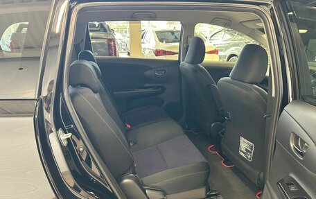 Toyota Wish II, 2012 год, 1 799 999 рублей, 18 фотография