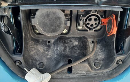 Nissan Leaf I, 2011 год, 1 450 000 рублей, 17 фотография