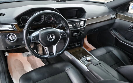 Mercedes-Benz E-Класс, 2012 год, 1 879 000 рублей, 14 фотография