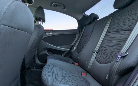 Hyundai Solaris II рестайлинг, 2015 год, 999 000 рублей, 24 фотография