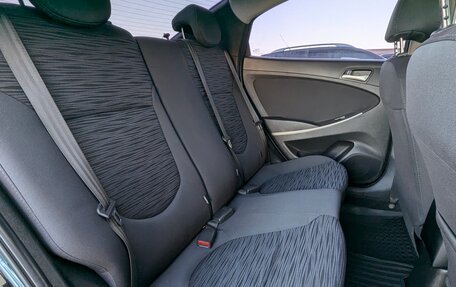 Hyundai Solaris II рестайлинг, 2015 год, 999 000 рублей, 23 фотография