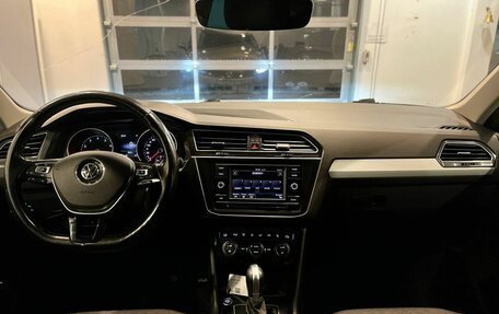 Volkswagen Tiguan II, 2017 год, 1 950 000 рублей, 9 фотография