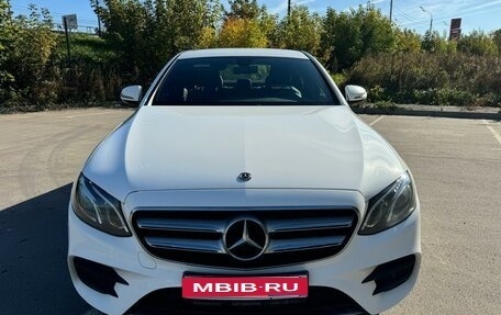 Mercedes-Benz E-Класс, 2018 год, 4 200 000 рублей, 1 фотография