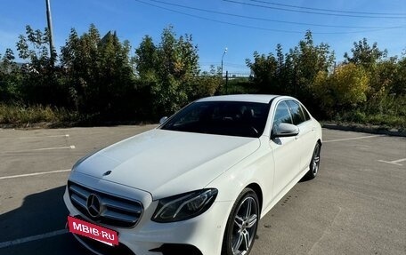 Mercedes-Benz E-Класс, 2018 год, 4 200 000 рублей, 11 фотография