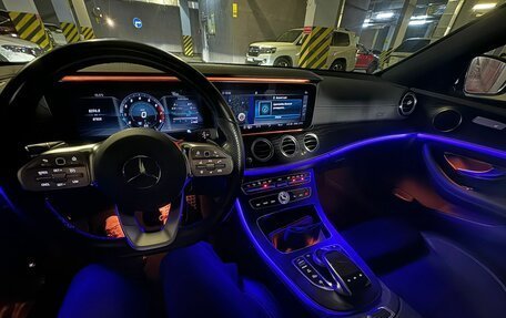 Mercedes-Benz E-Класс, 2018 год, 4 200 000 рублей, 13 фотография