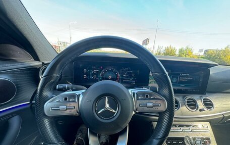 Mercedes-Benz E-Класс, 2018 год, 4 200 000 рублей, 17 фотография