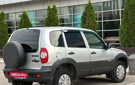 Chevrolet Niva I рестайлинг, 2018 год, 745 000 рублей, 6 фотография