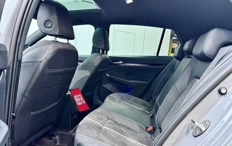 Volkswagen Golf VIII, 2022 год, 2 230 000 рублей, 14 фотография