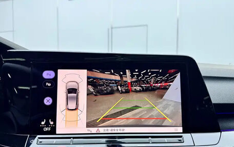 Volkswagen Golf VIII, 2022 год, 2 230 000 рублей, 18 фотография