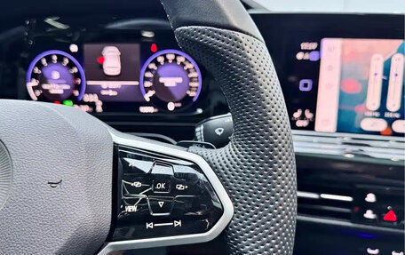 Volkswagen Golf VIII, 2022 год, 2 230 000 рублей, 25 фотография