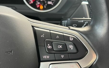 Volkswagen Tiguan II, 2021 год, 2 399 000 рублей, 19 фотография