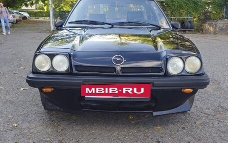 Opel Manta B, 1981 год, 600 000 рублей, 6 фотография