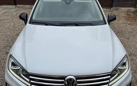 Volkswagen Touareg III, 2017 год, 3 200 000 рублей, 2 фотография