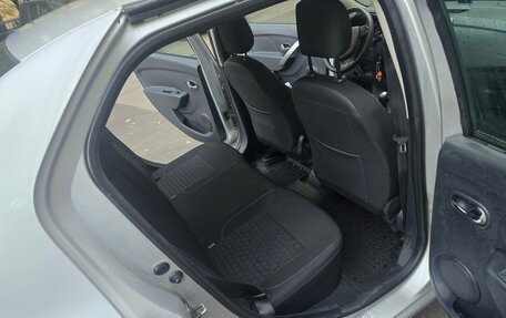 Renault Logan II, 2014 год, 995 000 рублей, 7 фотография