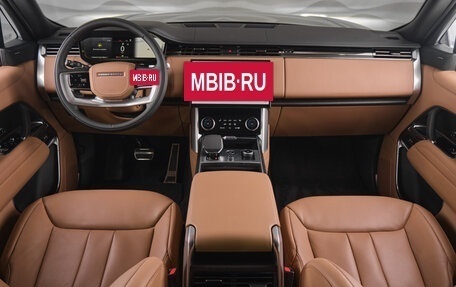 Land Rover Range Rover IV рестайлинг, 2025 год, 28 000 000 рублей, 13 фотография