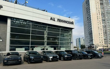 Land Rover Range Rover IV рестайлинг, 2025 год, 31 800 000 рублей, 40 фотография