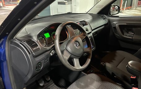 Skoda Roomster, 2013 год, 990 000 рублей, 8 фотография